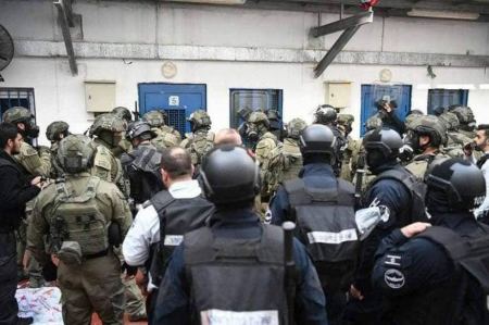 12 Palestinian prisoners in Ofer Israeli jail test positive for Covid 19